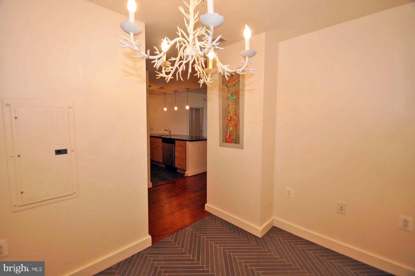 888 N Quincy STREET Unit: 709