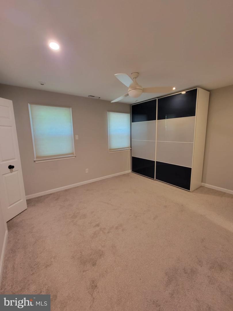 1122 N Taylor STREET Unit: 2