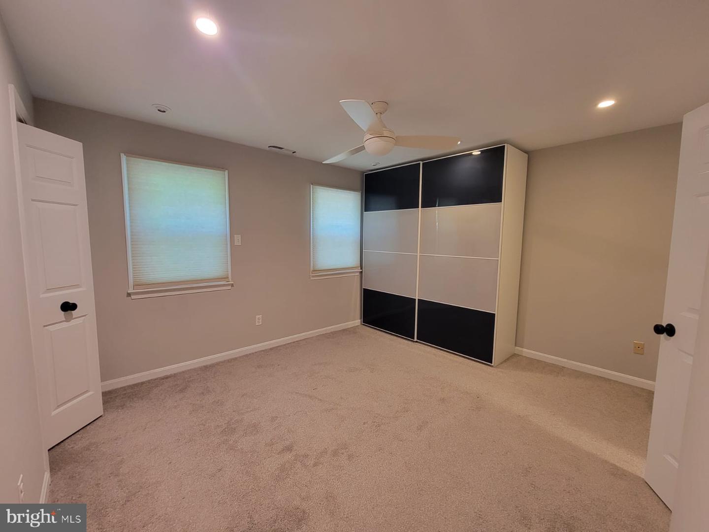 1122 N Taylor STREET Unit: 2