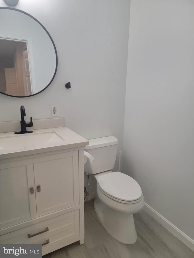 1122 N Taylor STREET Unit: 2