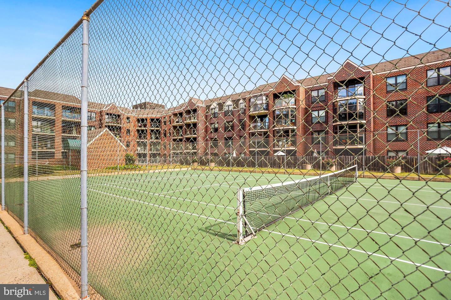 2100 Langston BOULEVARD Unit: 517