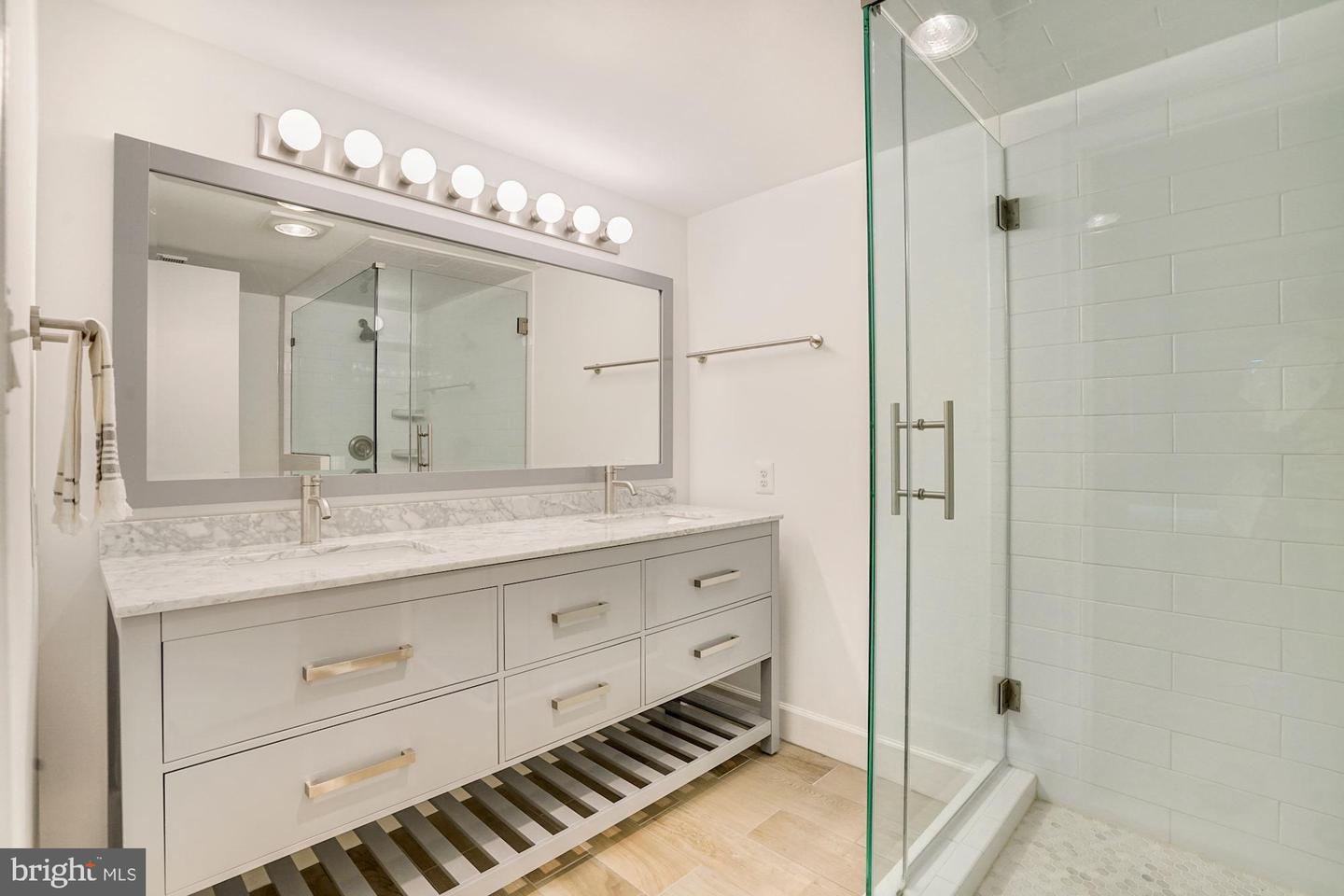 2100 Langston BOULEVARD Unit: 517