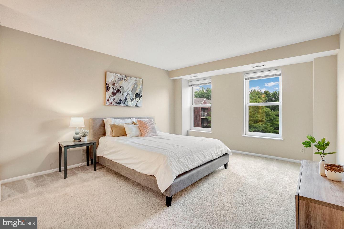 2100 Langston BOULEVARD Unit: 517