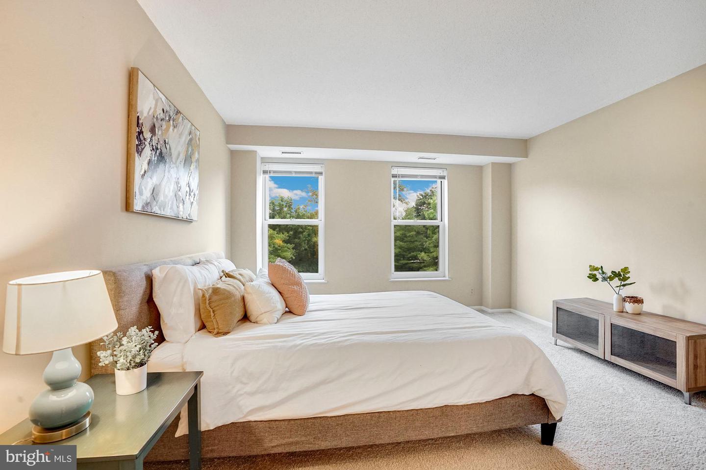 2100 Langston BOULEVARD Unit: 517