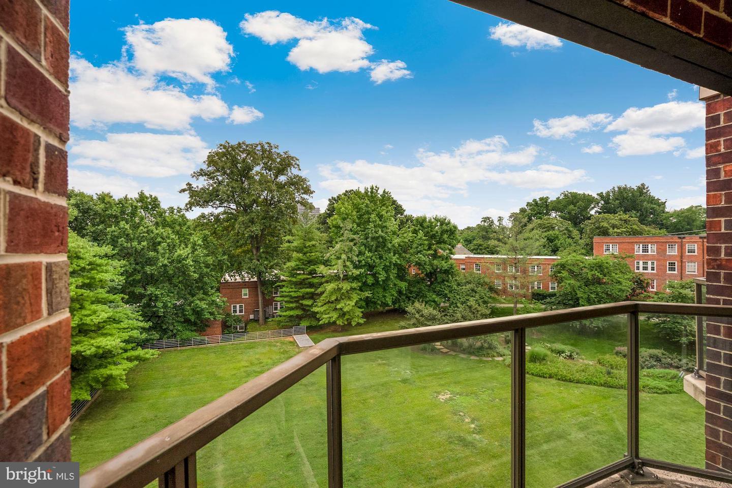 2100 Langston BOULEVARD Unit: 517