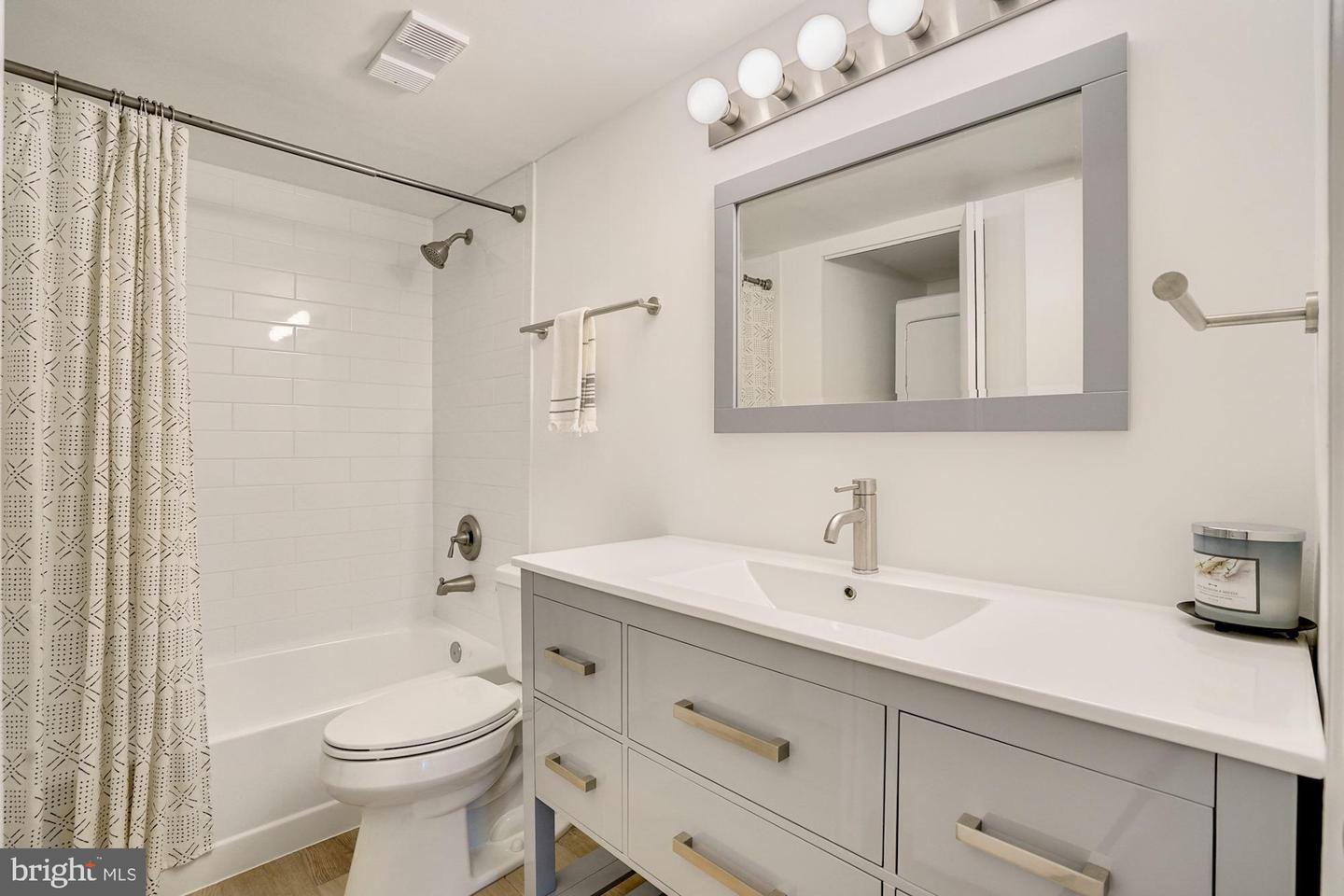 2100 Langston BOULEVARD Unit: 517