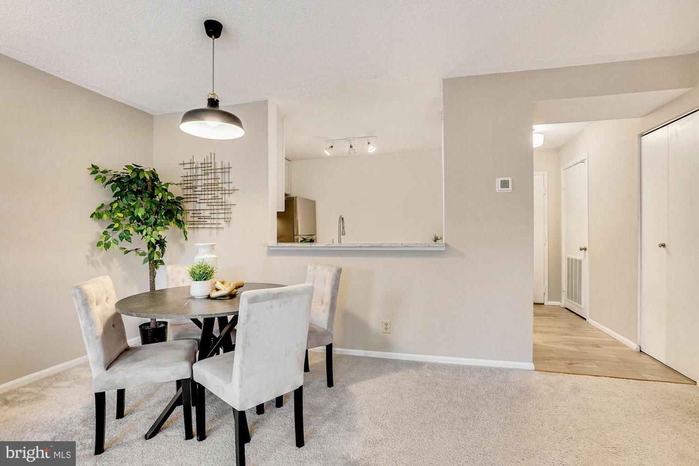 2100 Langston BOULEVARD Unit: 517