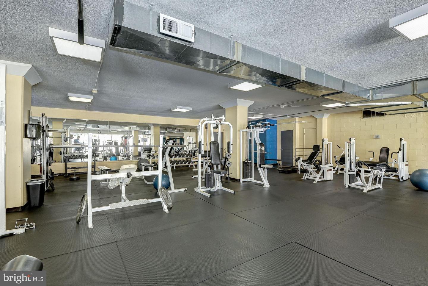 4600 S Four Mile Run DRIVE Unit: 141