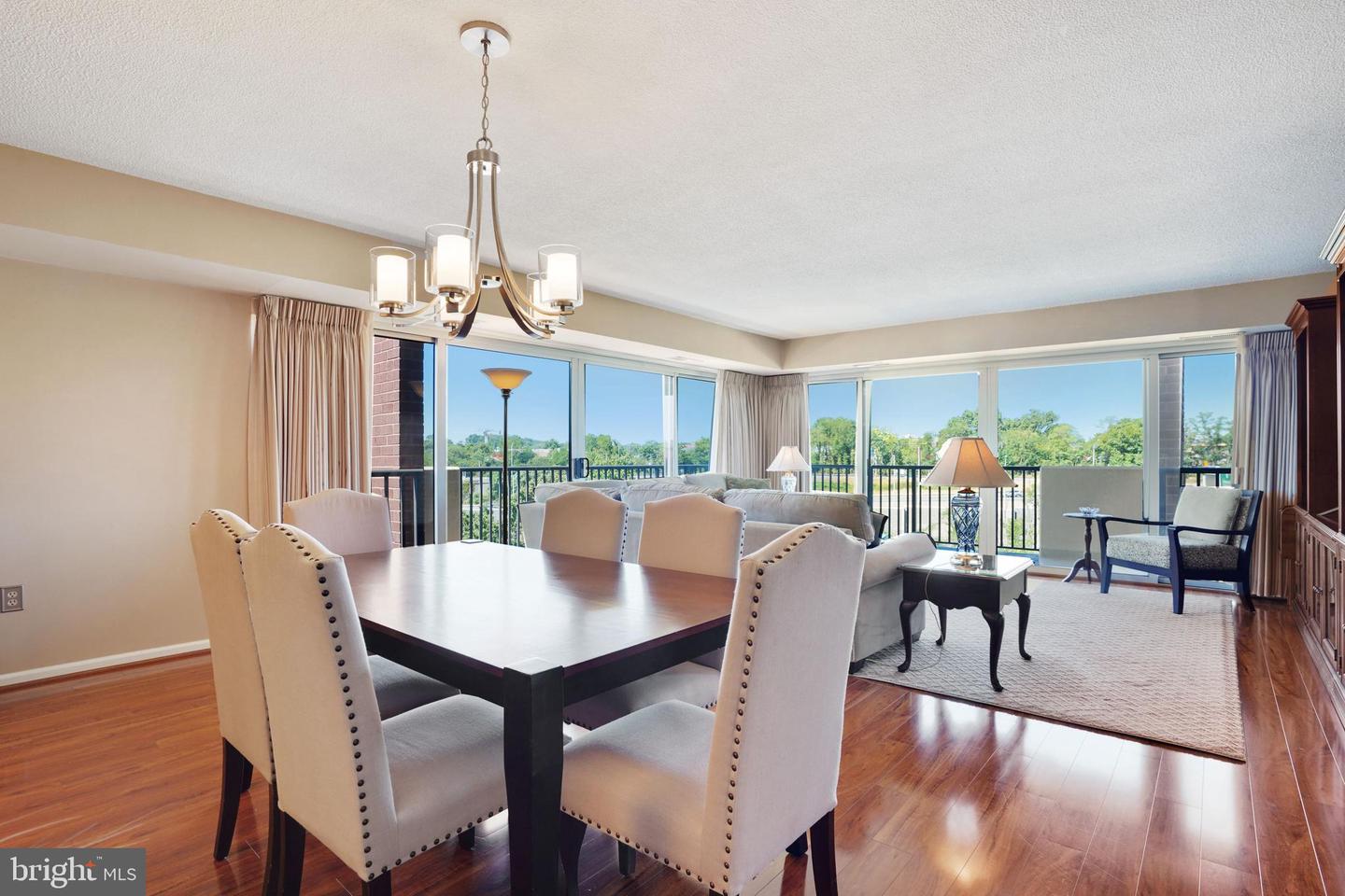1300 Army Navy DRIVE Unit: 822