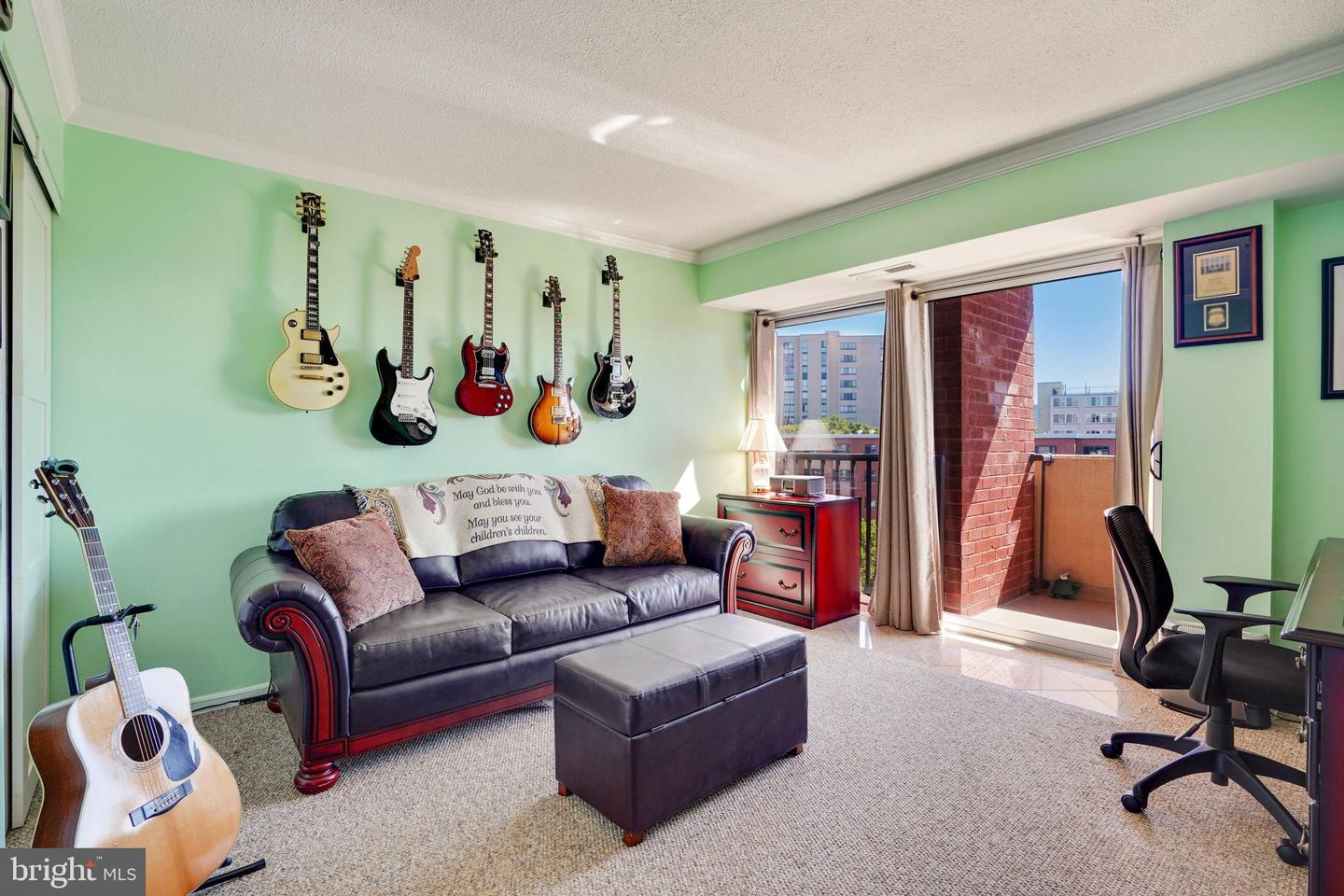 1300 Army Navy DRIVE Unit: 822