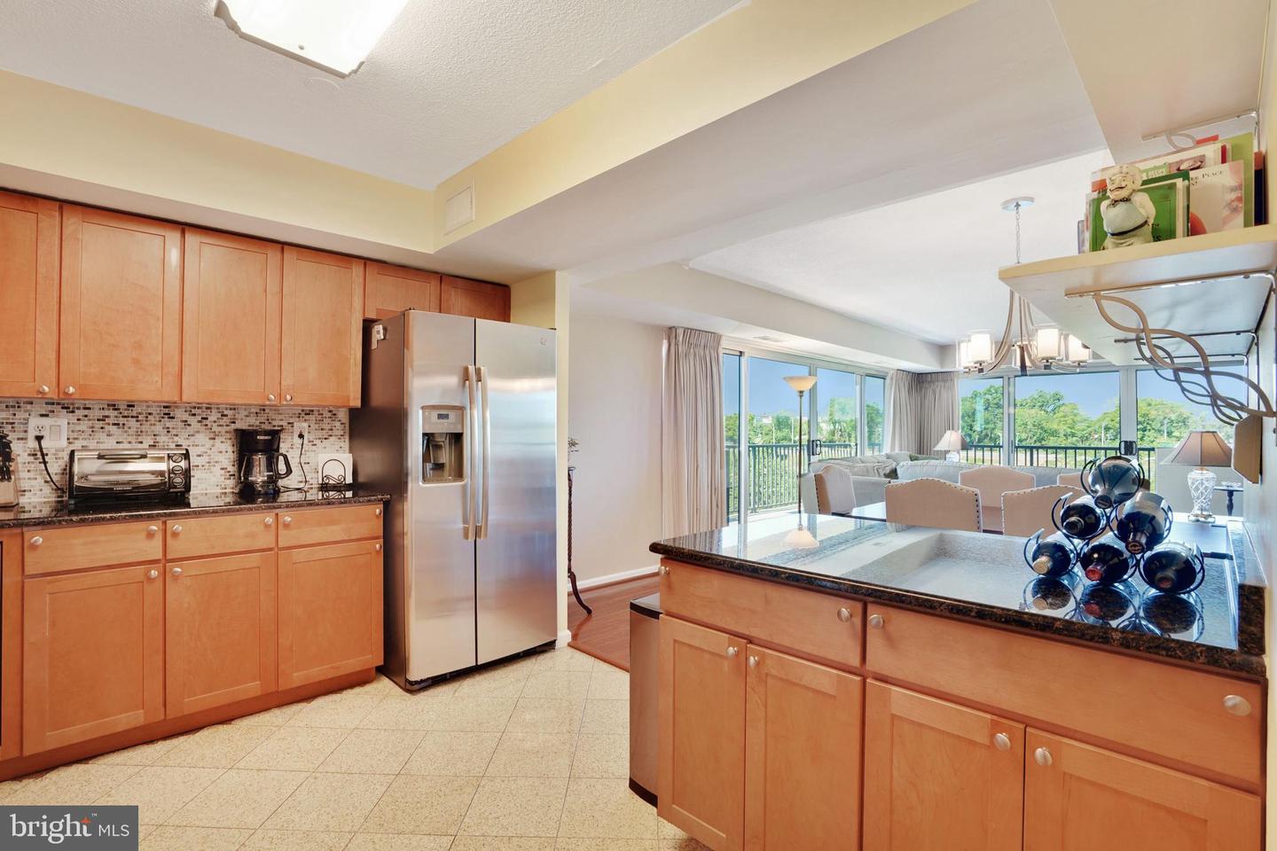 1300 Army Navy DRIVE Unit: 822