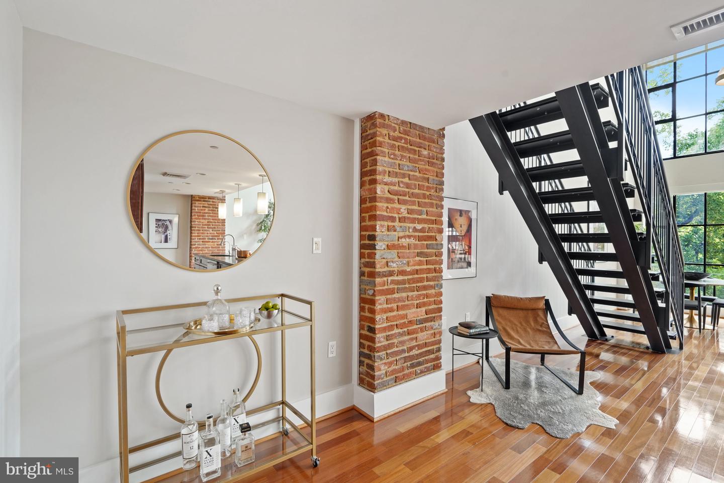 1600 Clarendon BOULEVARD Unit: W312
