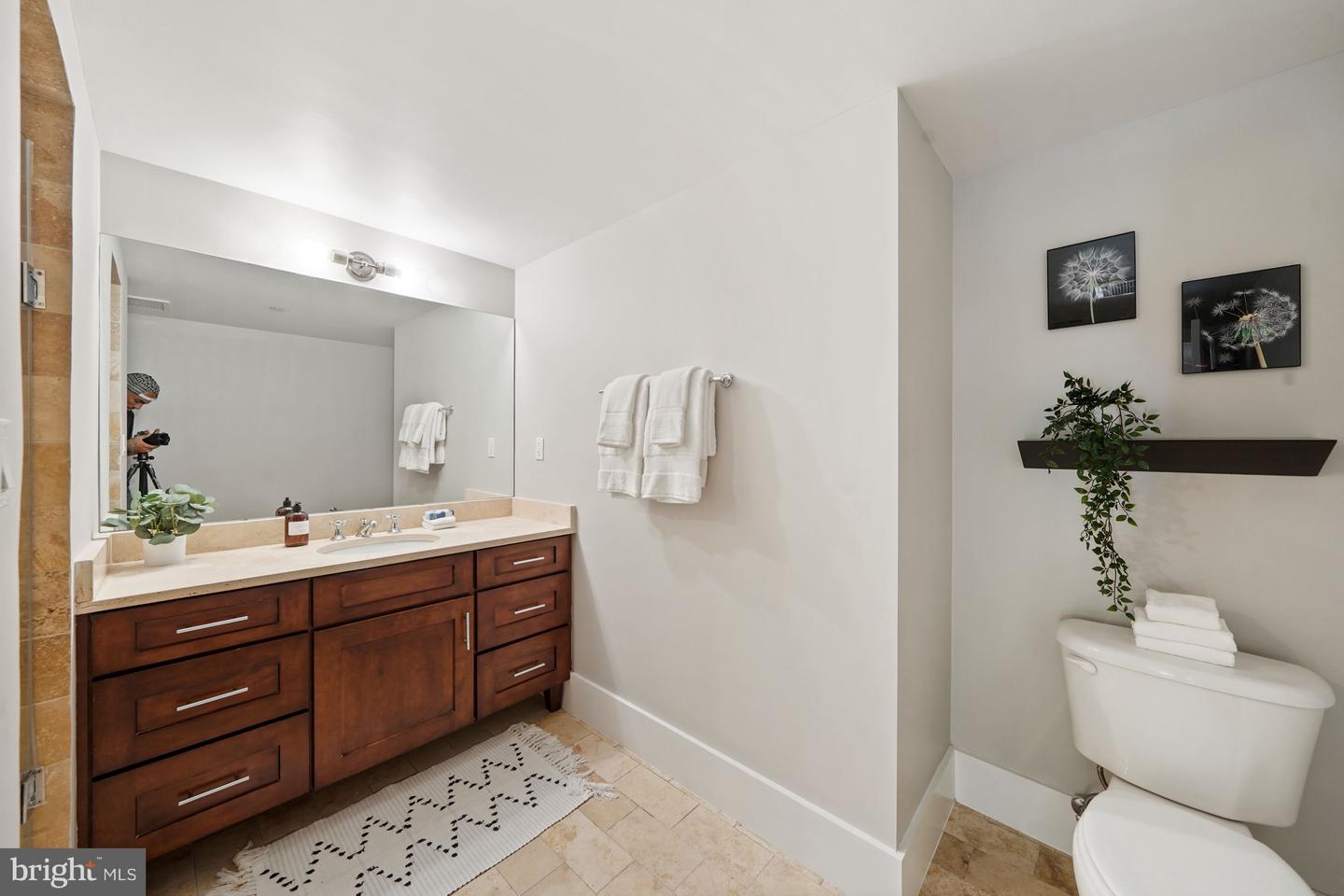 1600 Clarendon BOULEVARD Unit: W312