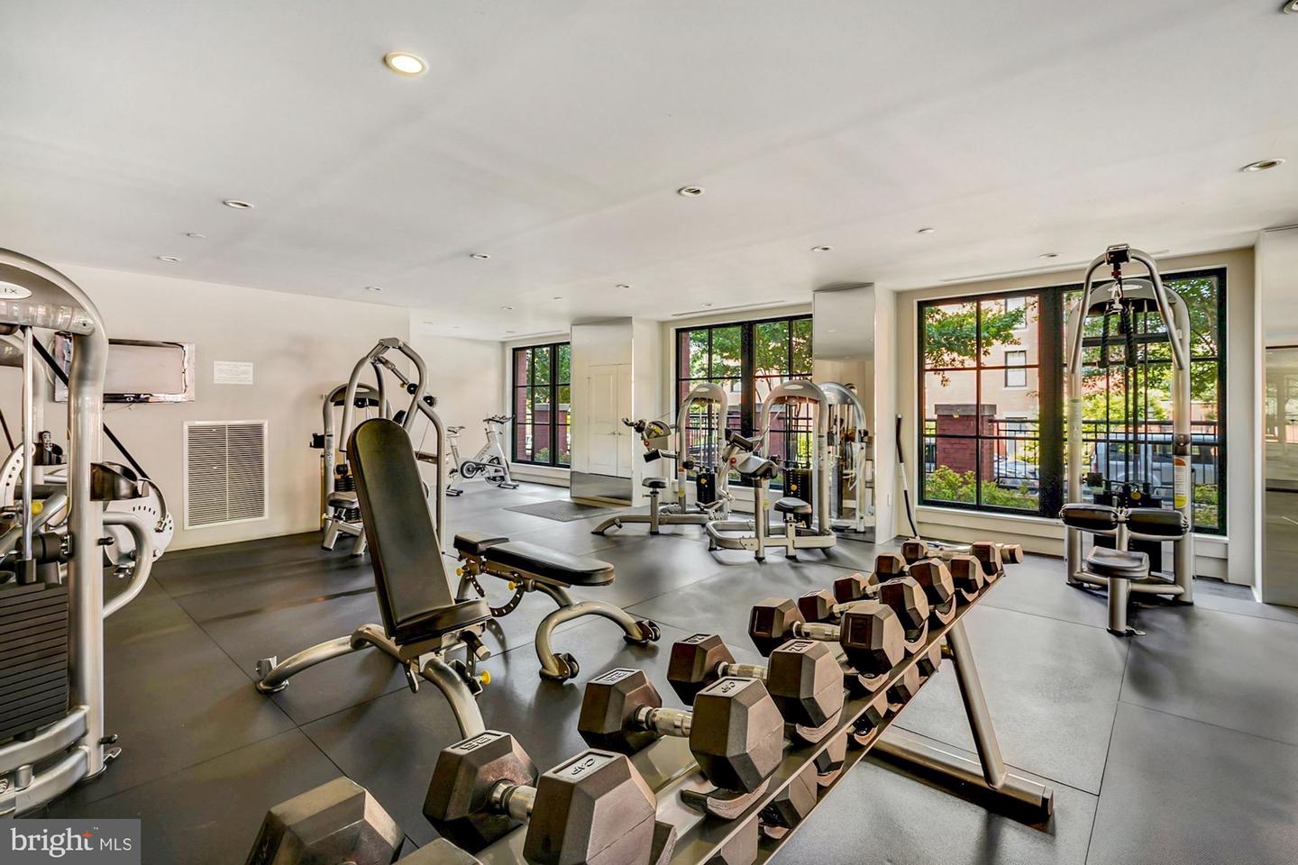 1600 Clarendon BOULEVARD Unit: W312