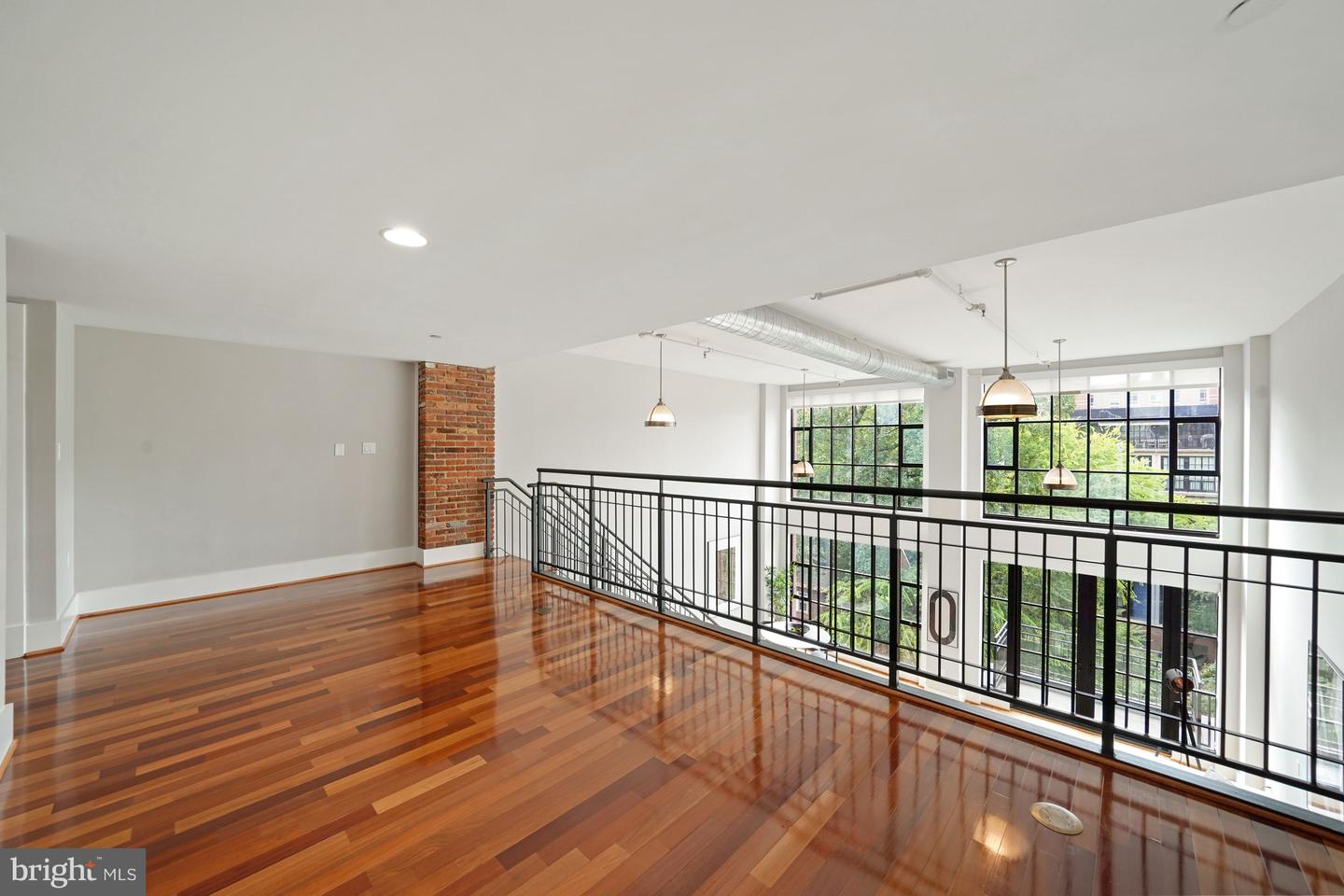 1600 Clarendon BOULEVARD Unit: W312