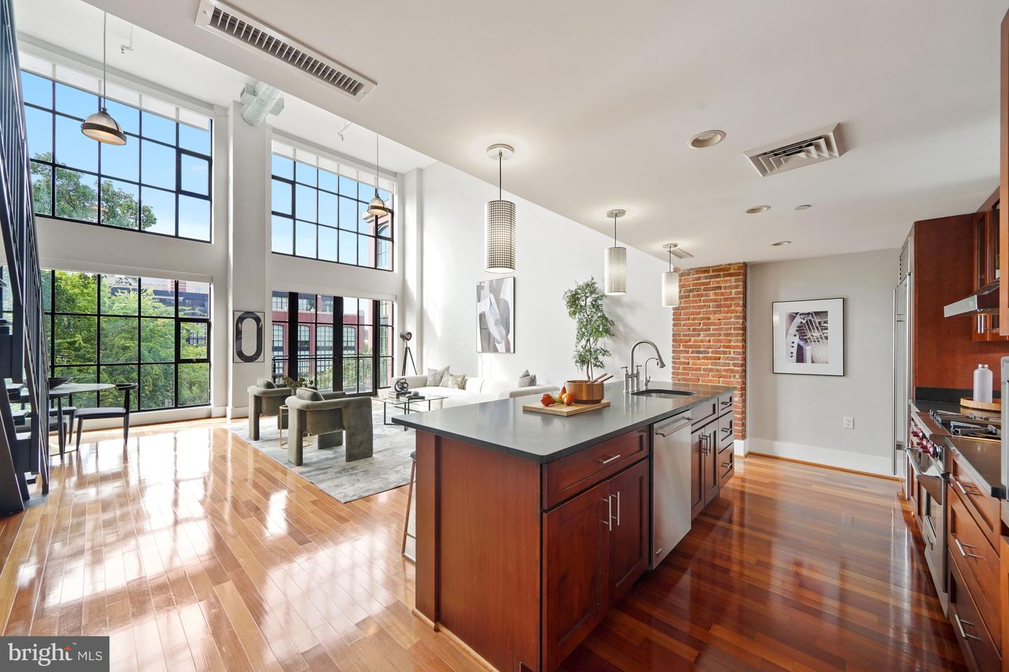 1600 Clarendon BOULEVARD Unit: W312