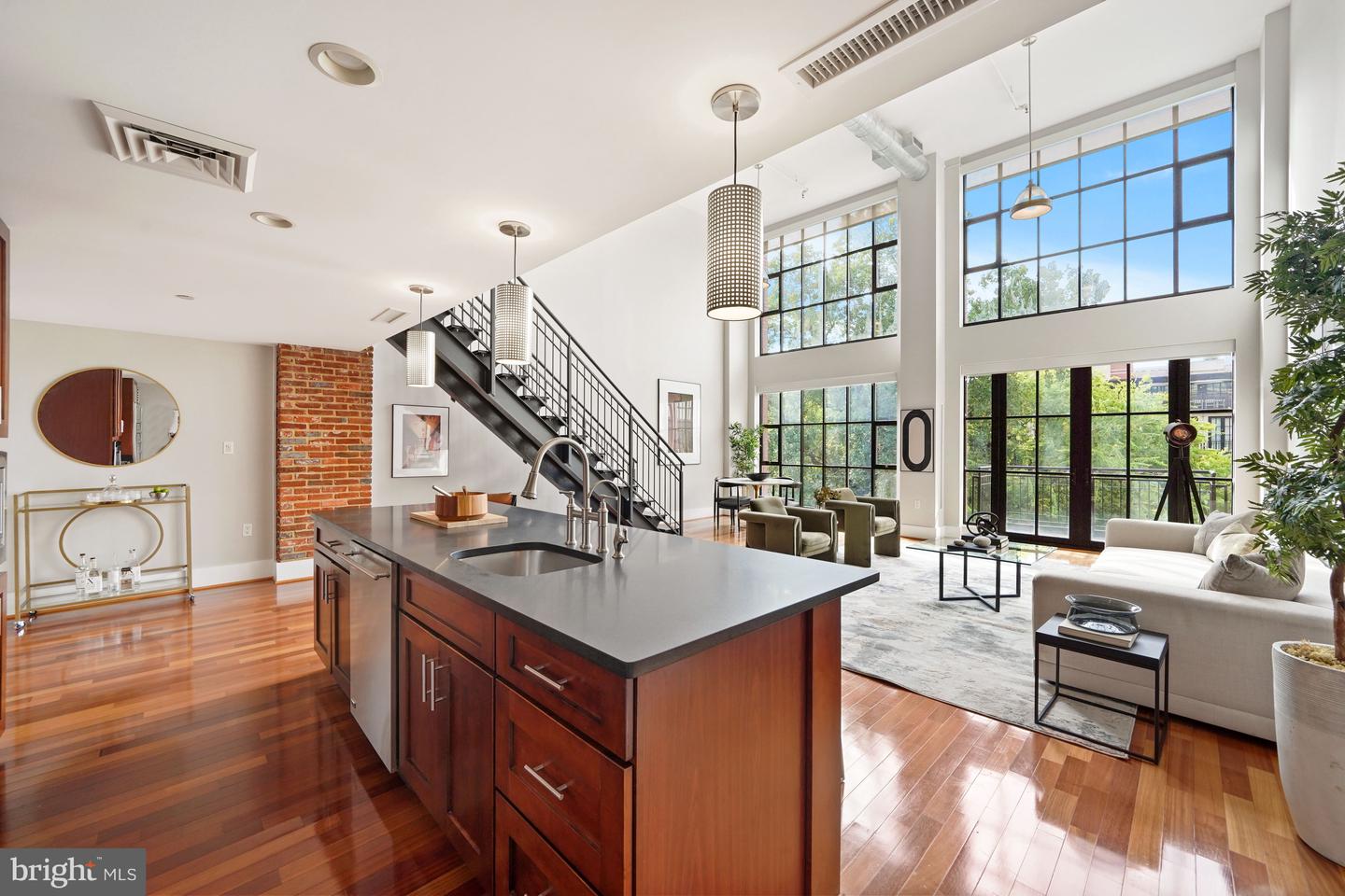 1600 Clarendon BOULEVARD Unit: W312