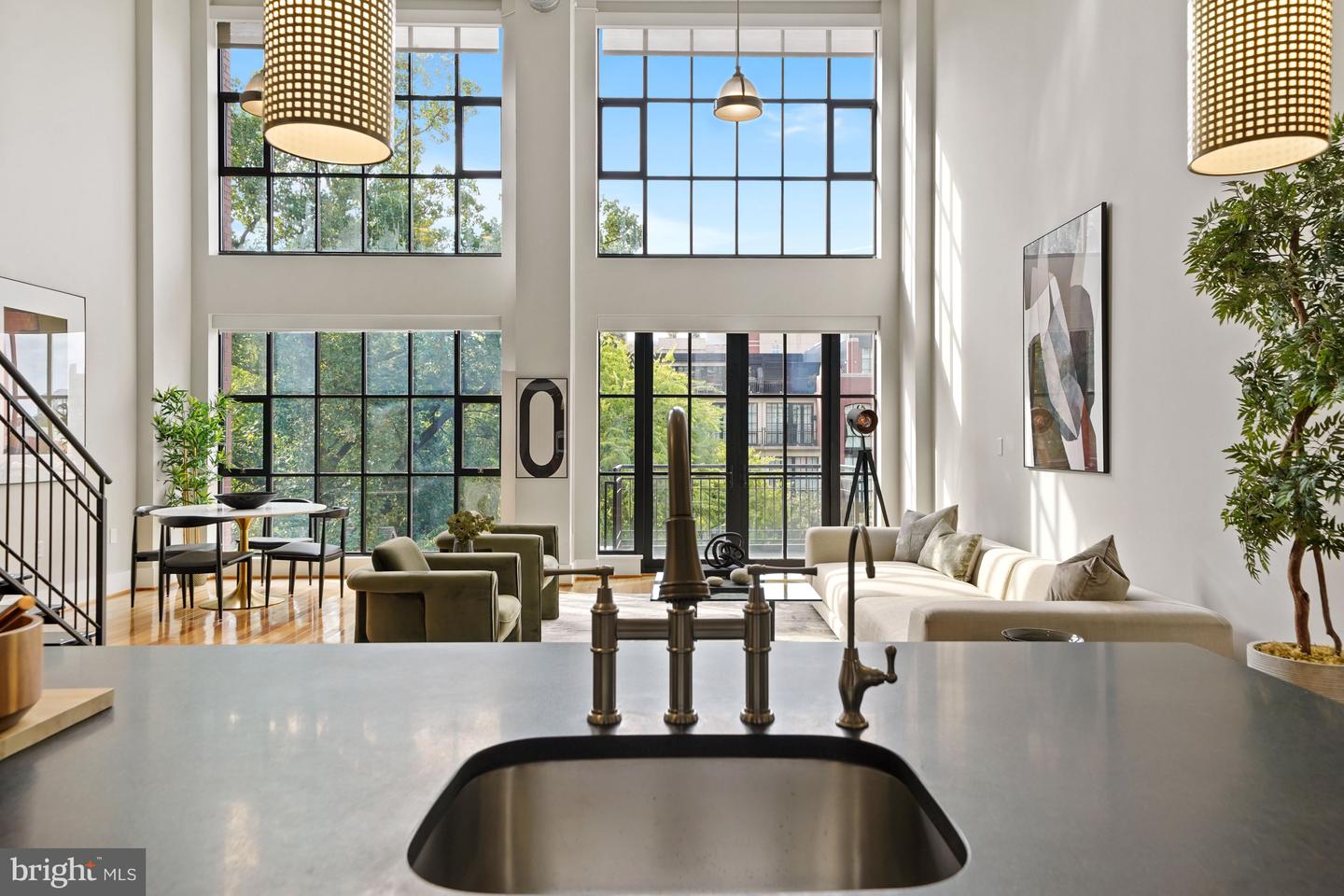 1600 Clarendon BOULEVARD Unit: W312