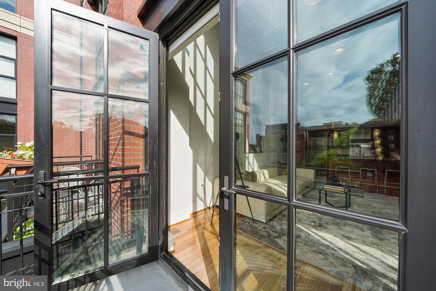 1600 Clarendon BOULEVARD Unit: W312