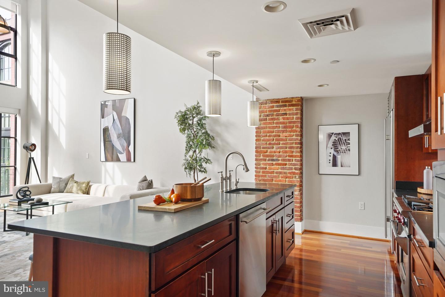 1600 Clarendon BOULEVARD Unit: W312