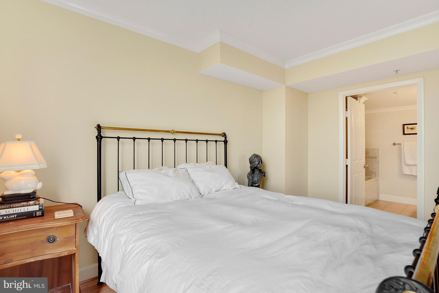 1201 N Garfield STREET Unit: 616