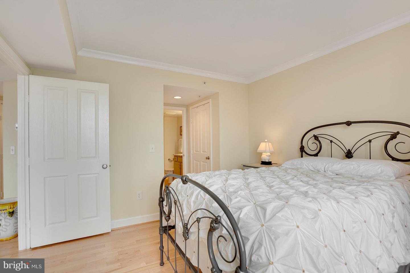 1201 N Garfield STREET Unit: 616