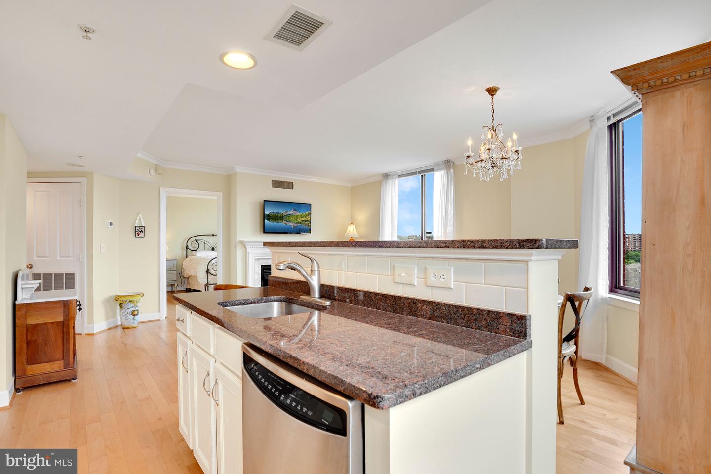 1201 N Garfield STREET Unit: 616