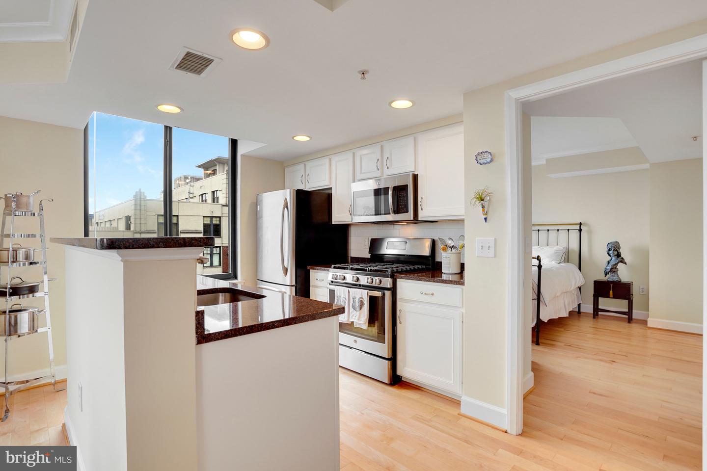 1201 N Garfield STREET Unit: 616