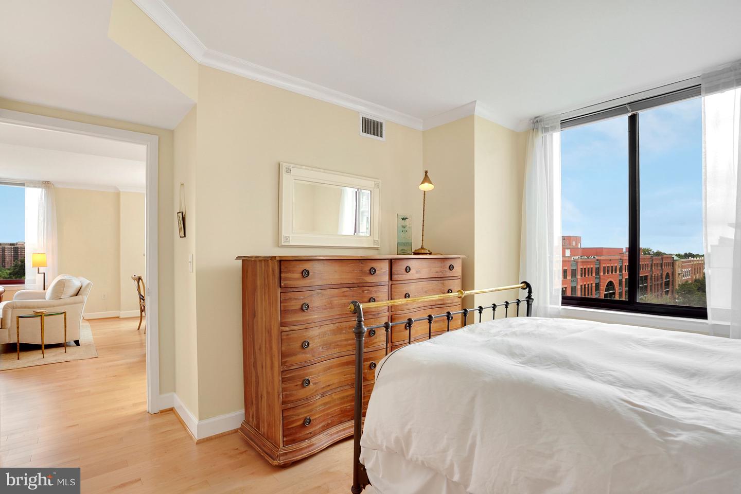 1201 N Garfield STREET Unit: 616