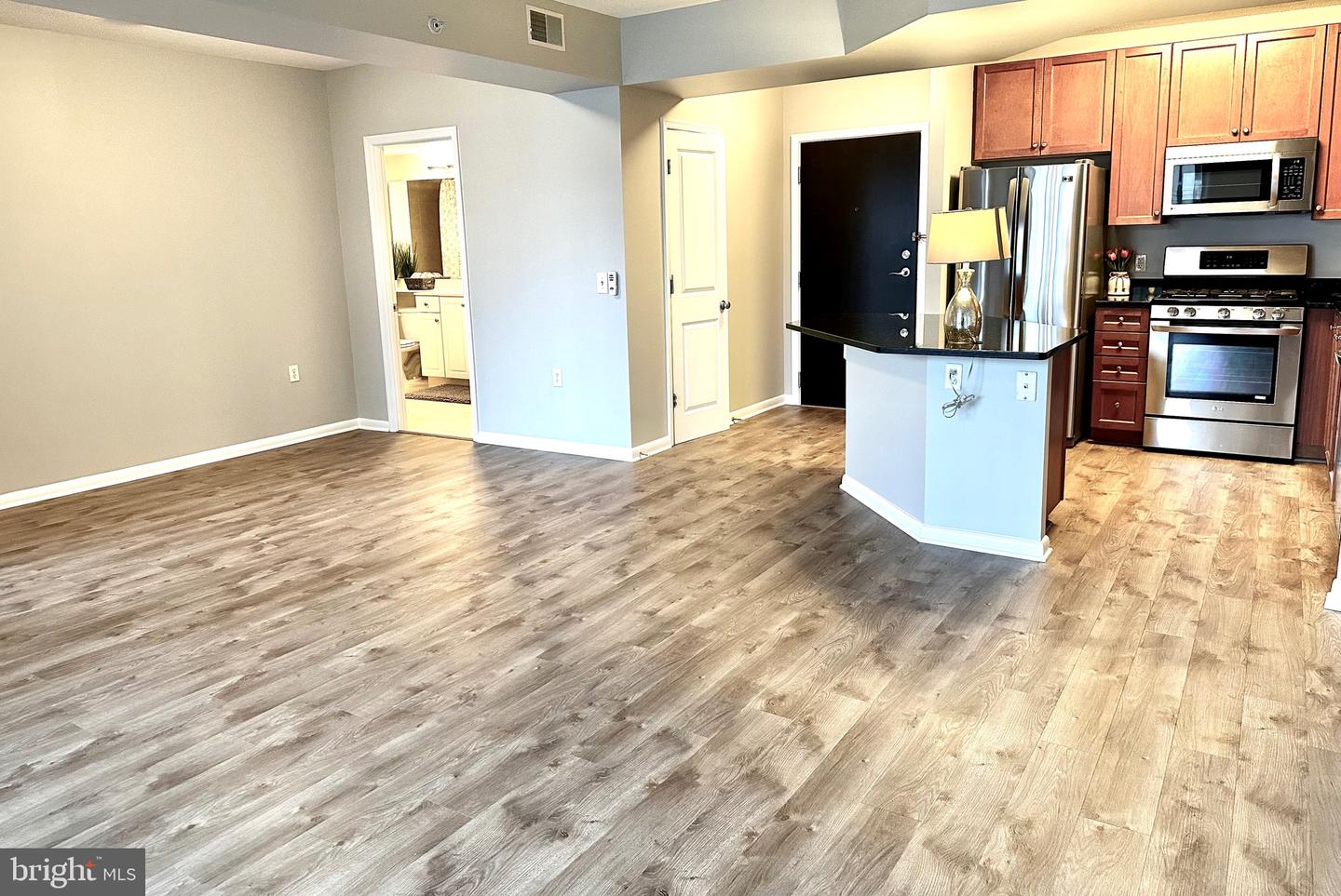 851 N Glebe ROAD Unit: 1520