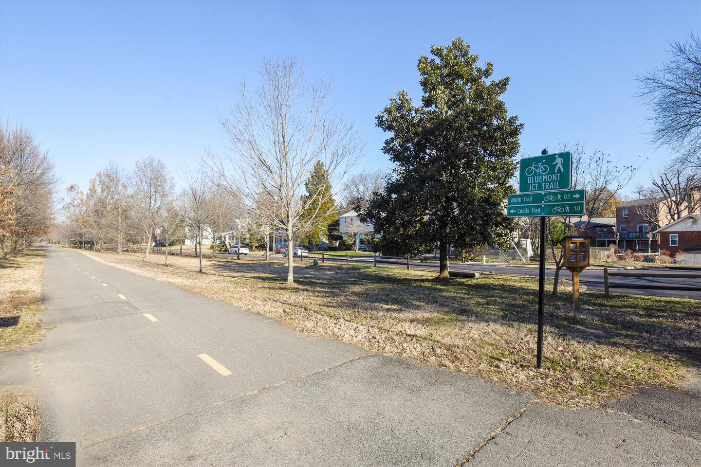 851 N Glebe ROAD Unit: 1520