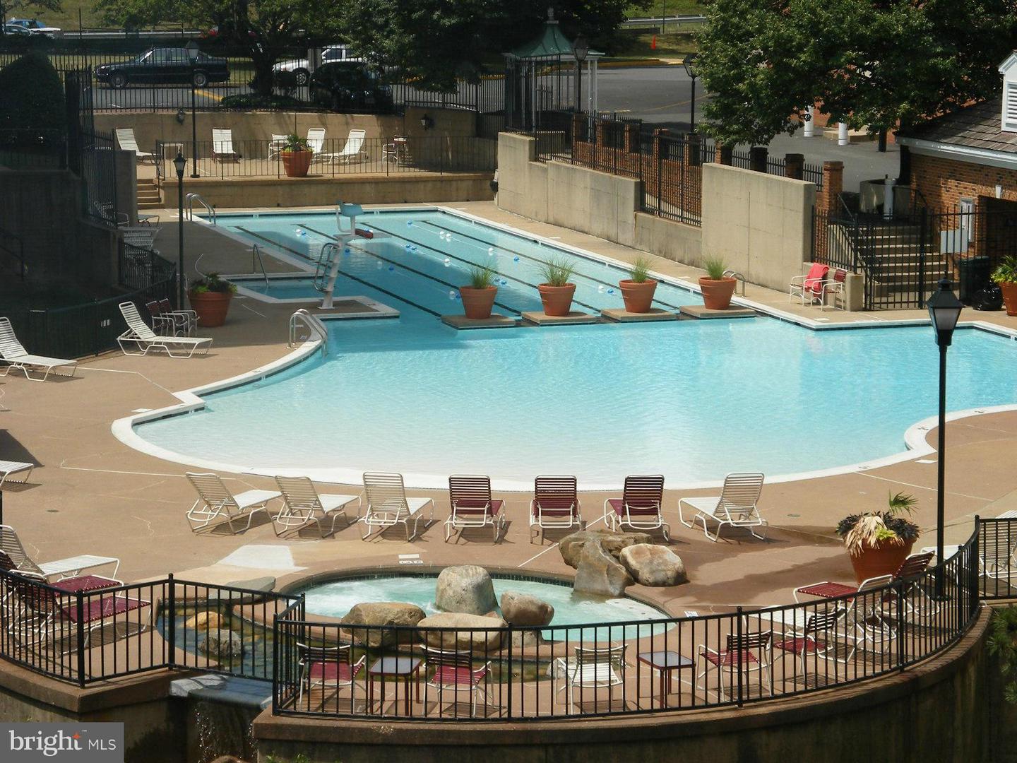1111 Arlington BOULEVARD Unit: 648