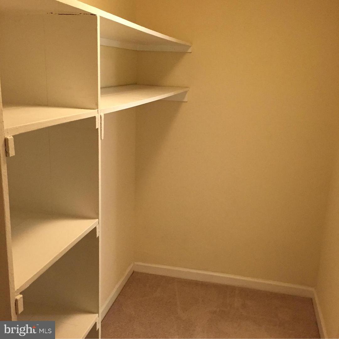1111 Arlington BOULEVARD Unit: 648