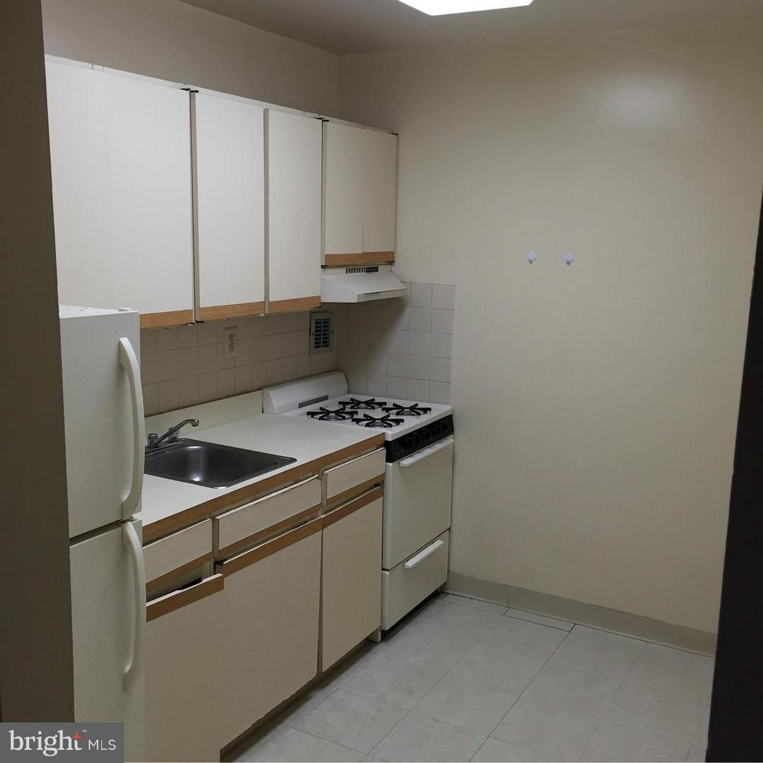 1111 Arlington BOULEVARD Unit: 648