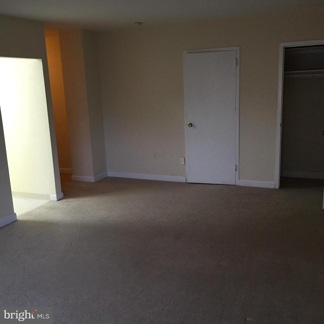 1111 Arlington BOULEVARD Unit: 648