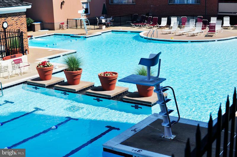 1111 Arlington BOULEVARD Unit: 648