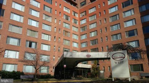 1111 Arlington BOULEVARD Unit: 648