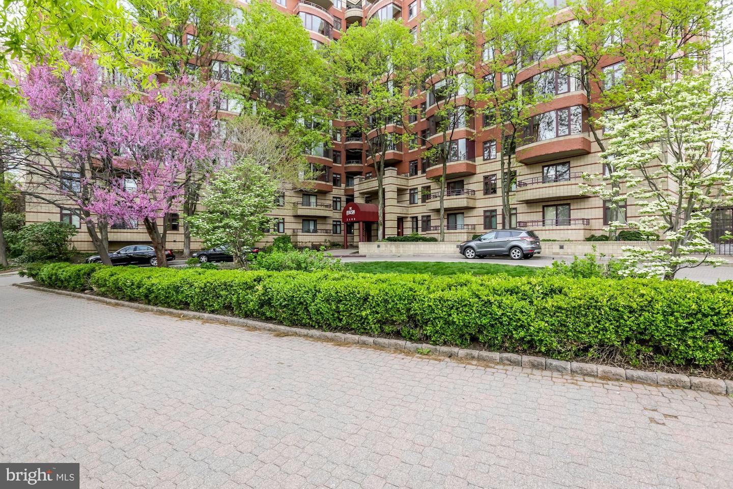 2400 Clarendon BOULEVARD Unit: 713