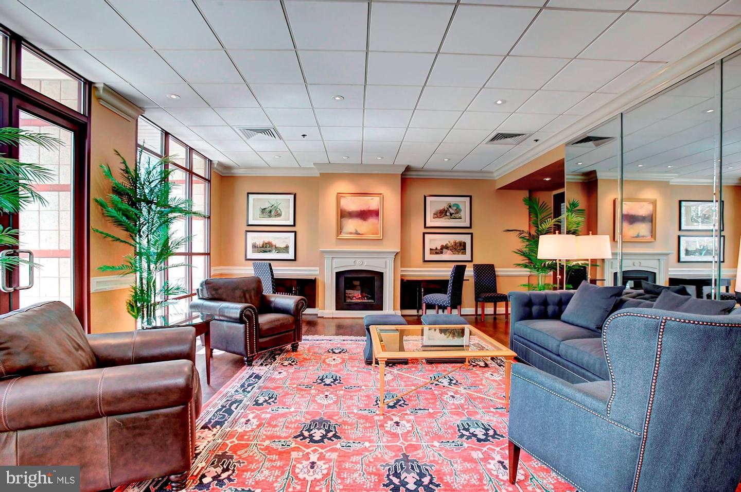 2400 Clarendon BOULEVARD Unit: 713