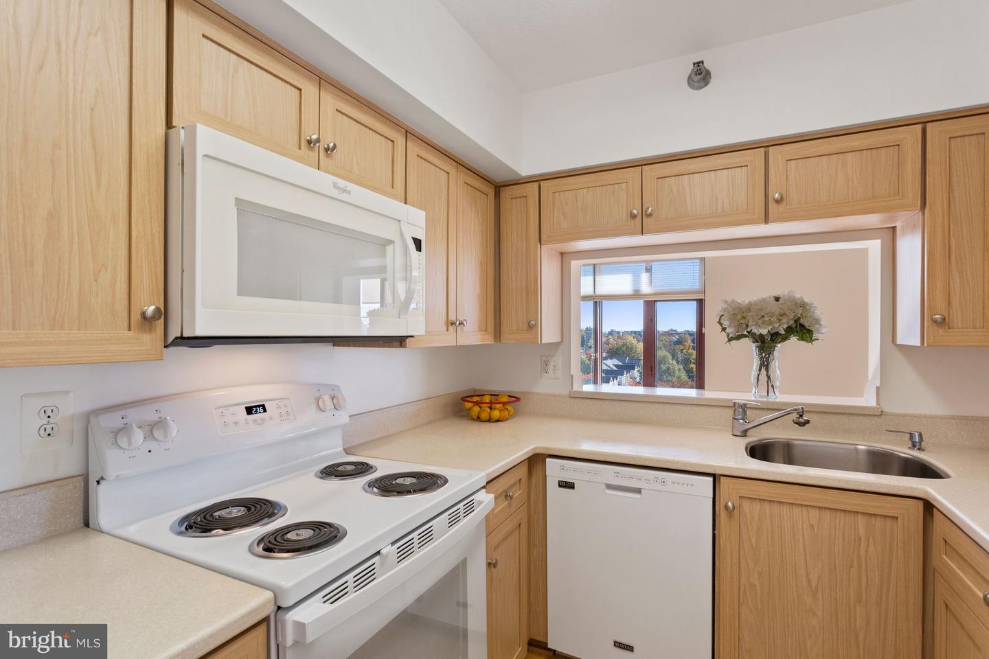 2400 Clarendon BOULEVARD Unit: 713