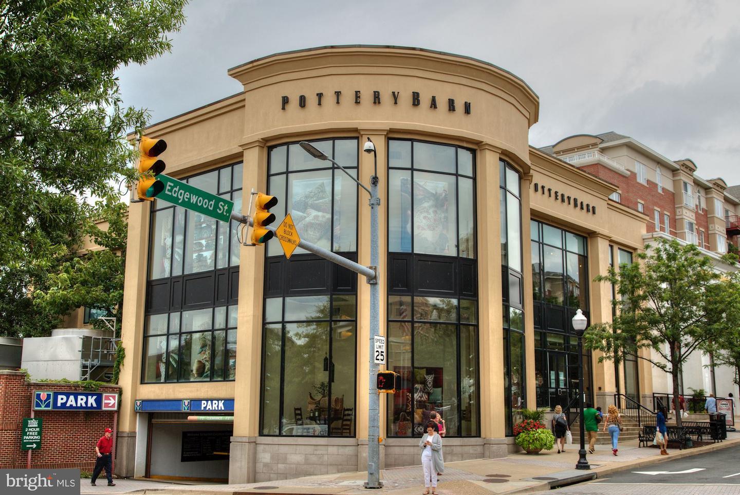 2400 Clarendon BOULEVARD Unit: 713