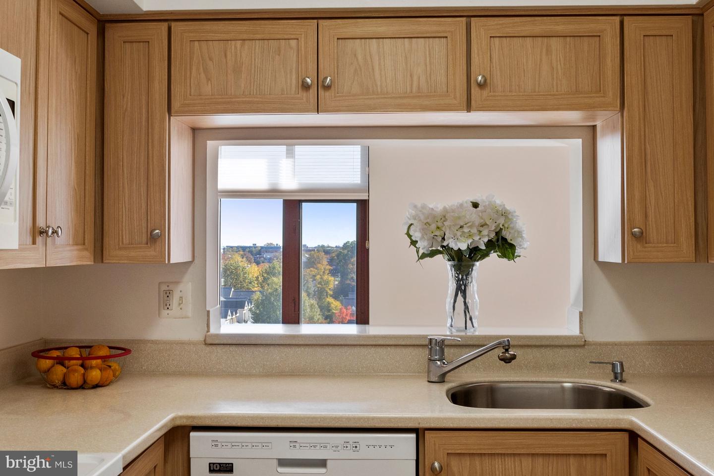 2400 Clarendon BOULEVARD Unit: 713