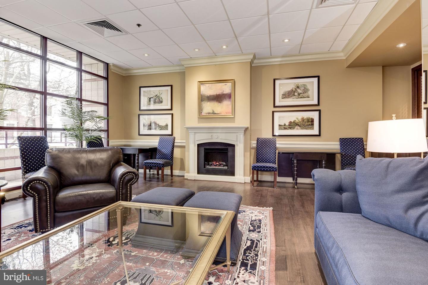 2400 Clarendon BOULEVARD Unit: 713