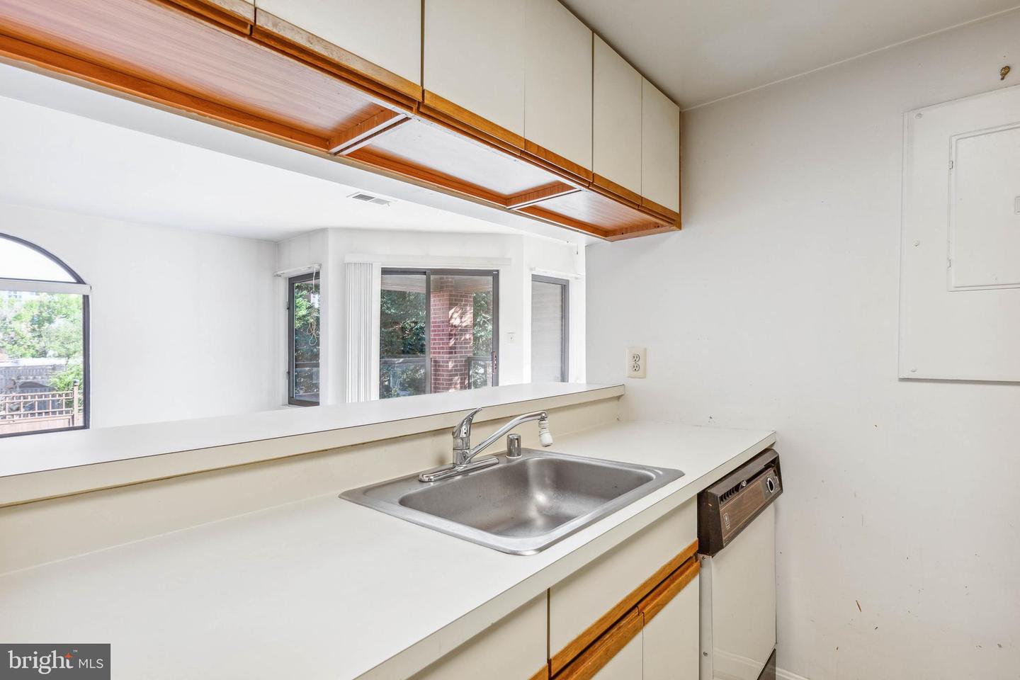 1029 N Stuart STREET Unit: 217