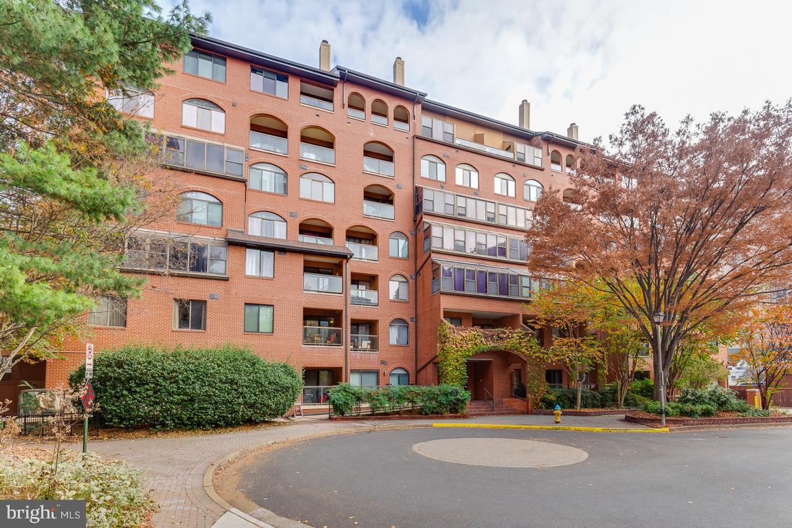 1029 N Stuart STREET Unit: 217