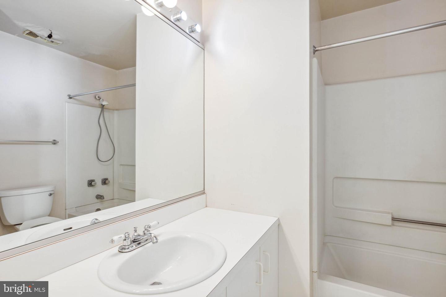 1029 N Stuart STREET Unit: 217