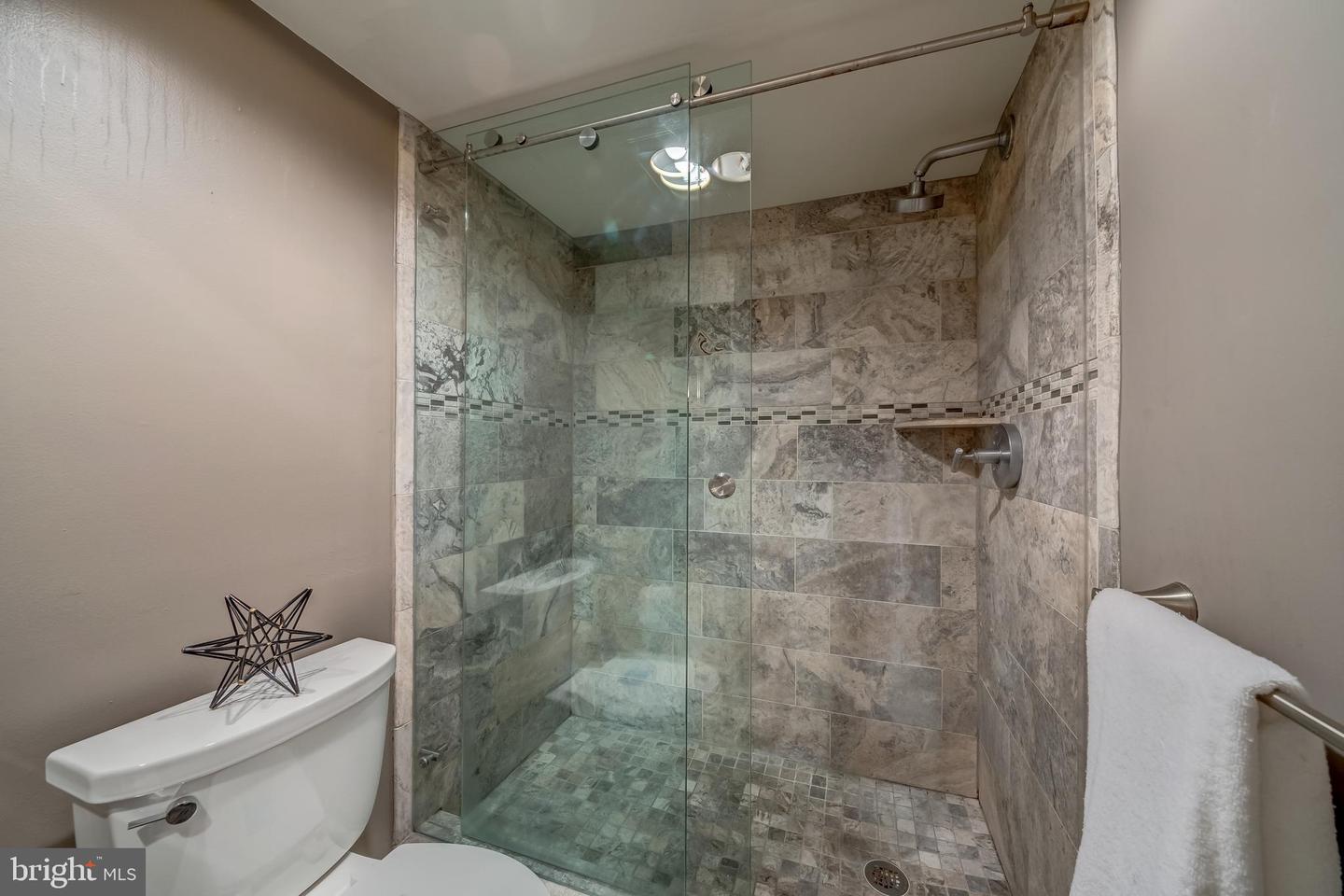 1600 N Oak STREET Unit: 527