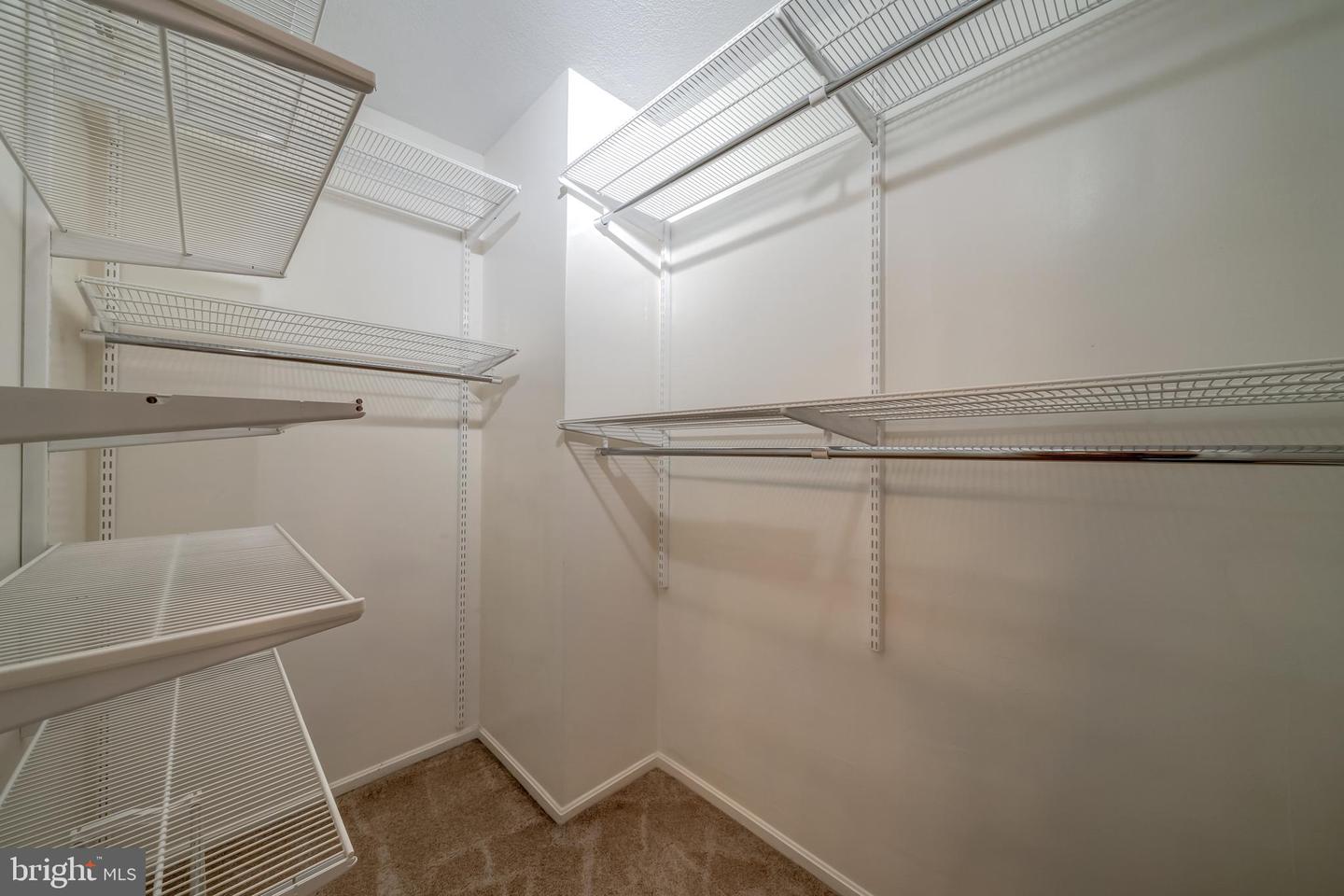 1600 N Oak STREET Unit: 527