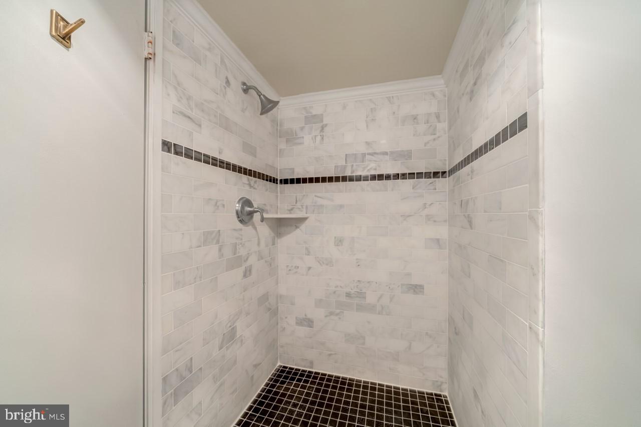1600 N Oak STREET Unit: 527