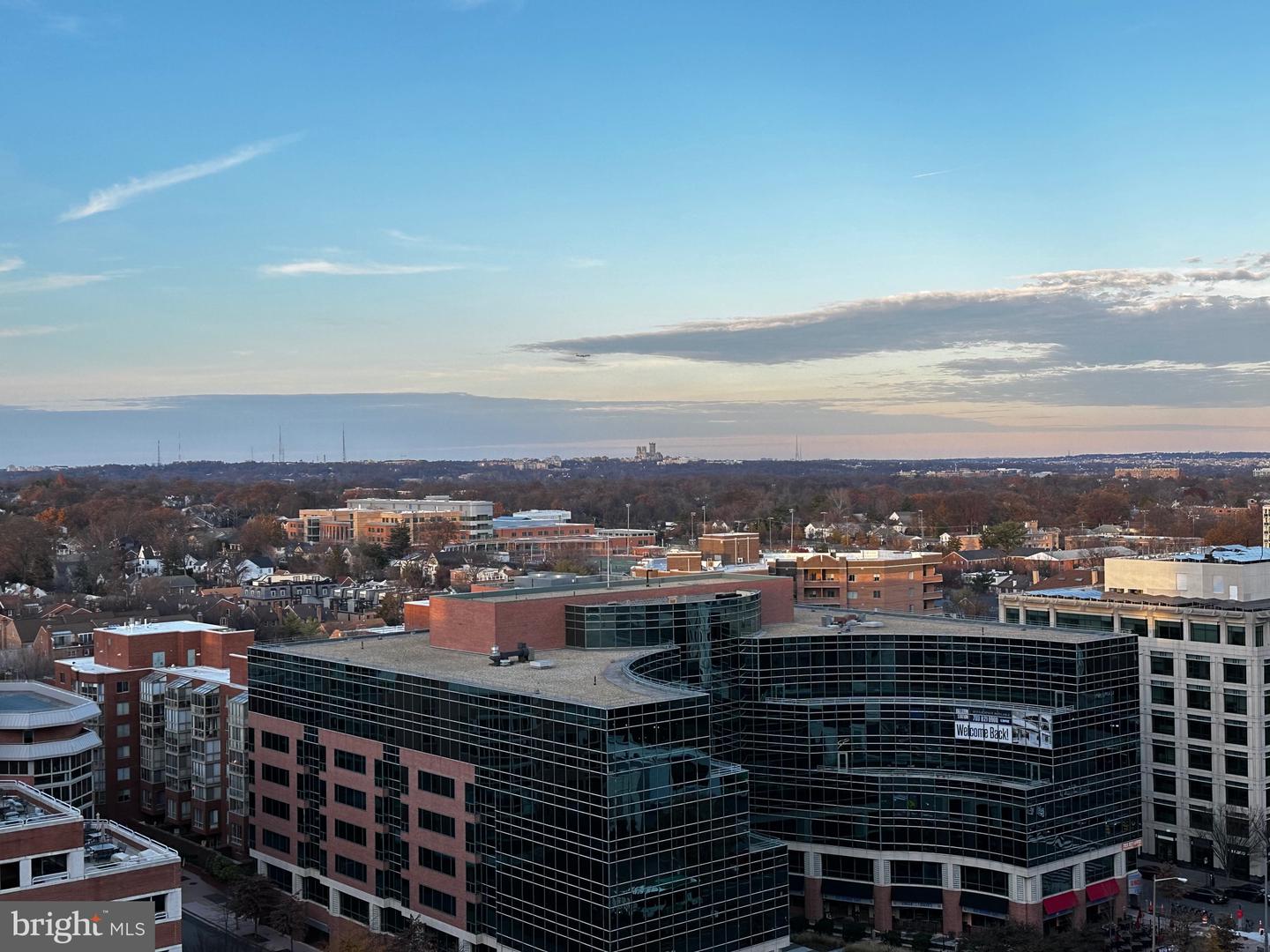 851 N Glebe ROAD Unit: 1715